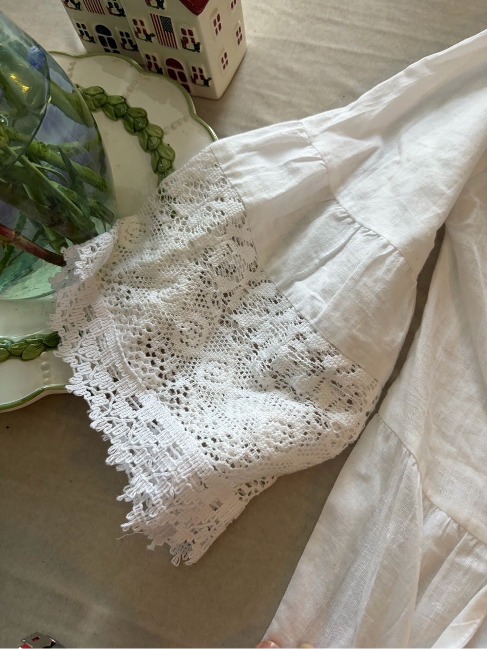 Women’s White Lace-Trim Peasant Tunic - Picture 3 of 16
